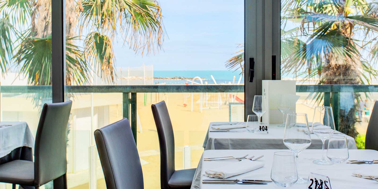 Restaurant room overlooking the sea