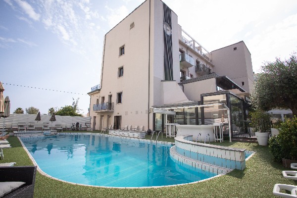Scopri la tua Vacanza a Rimini